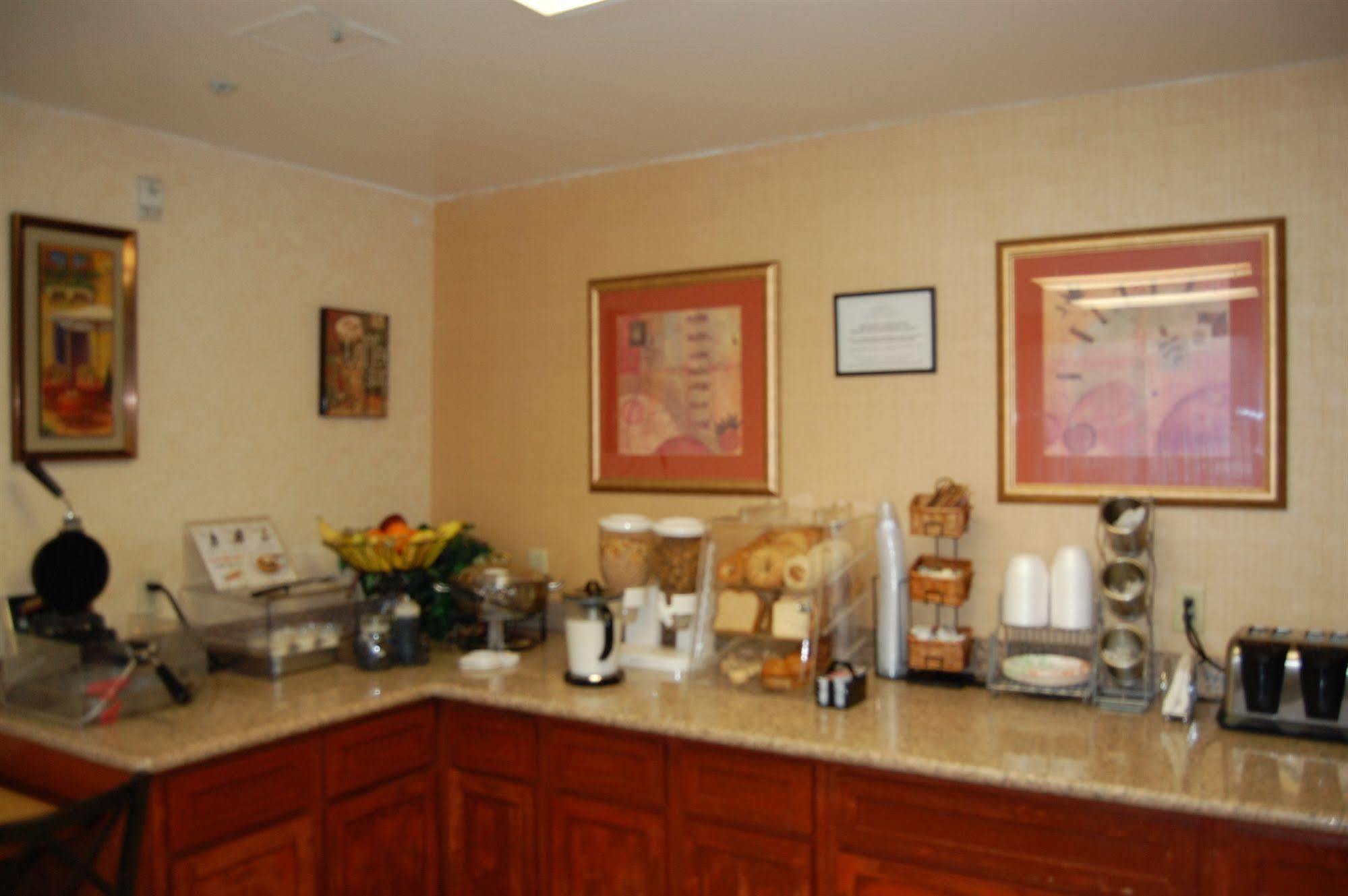 Pleasant Hill Inn ภายนอก รูปภาพ